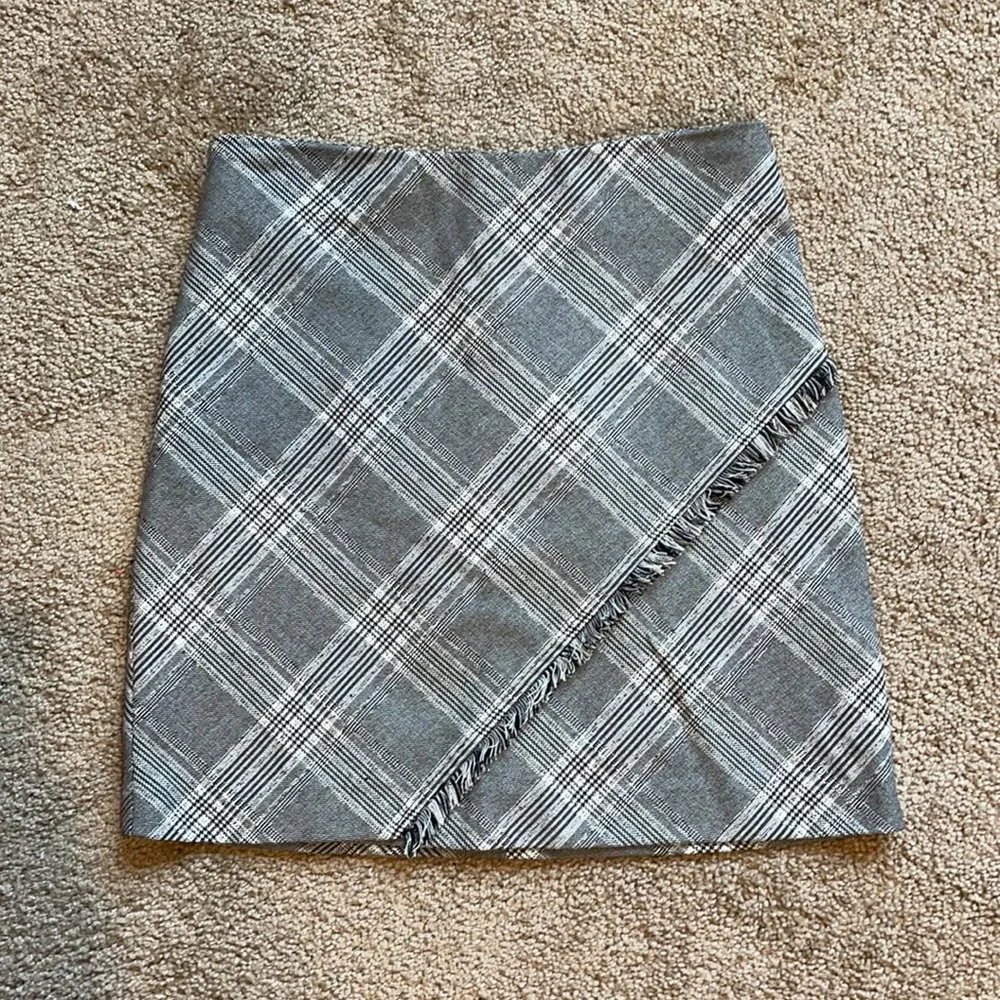 Free people grey plaid mini skirt with slit - Picture 1 of 5